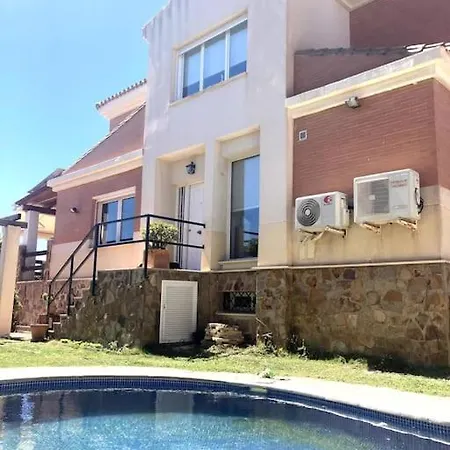 Сasa de vacaciones Townhouse, Private Pool Garden And Sea Views *