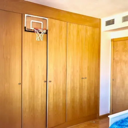 Сasa de vacaciones Townhouse, Private Pool Garden And Sea Views Torremolinos